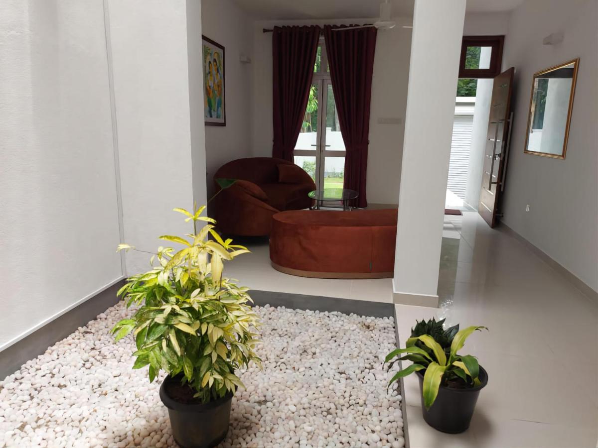 Oesis - Stylish Villa Steps From Historic Galle Fort Zewnętrze zdjęcie